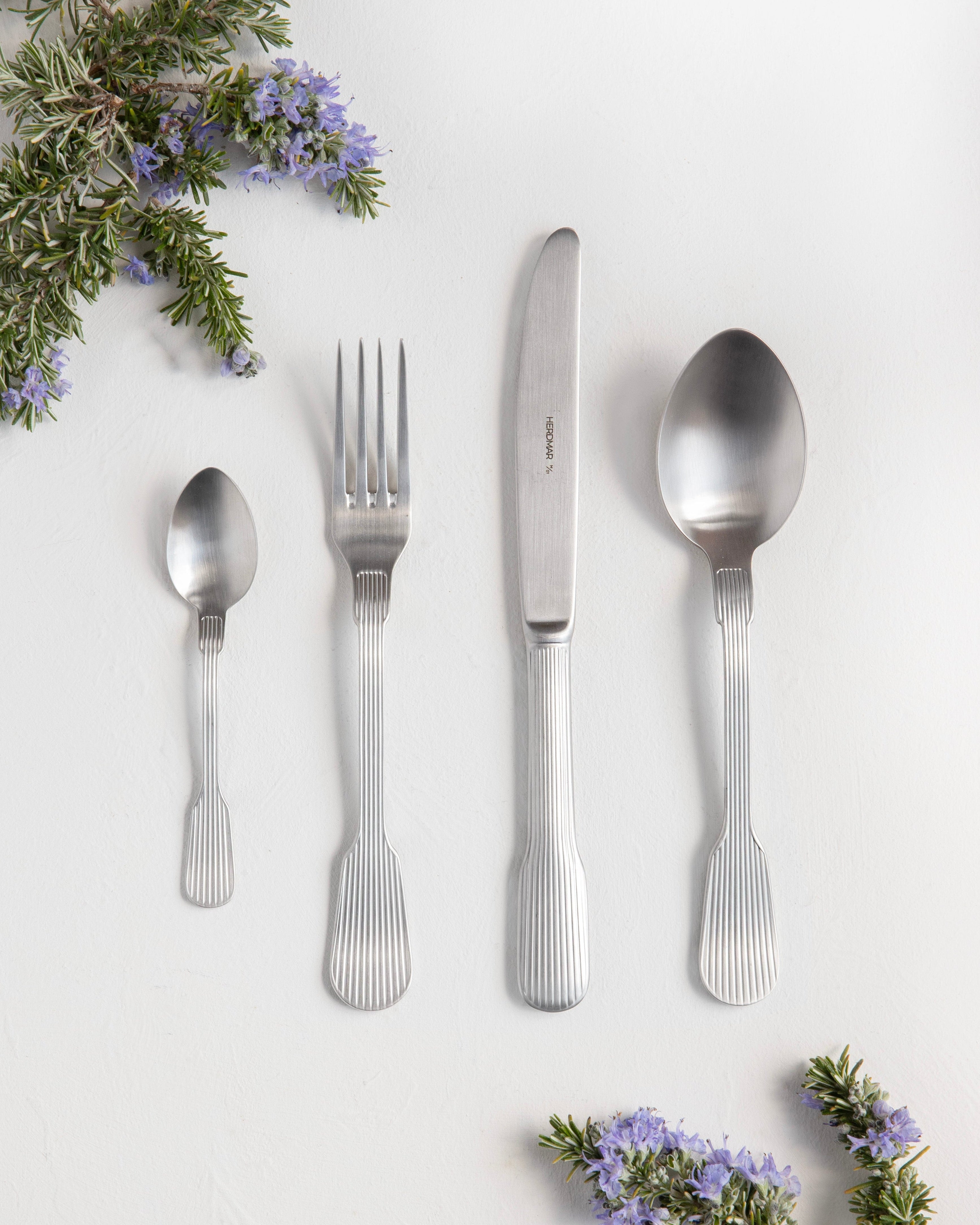 Capri 24-piece cutlery set