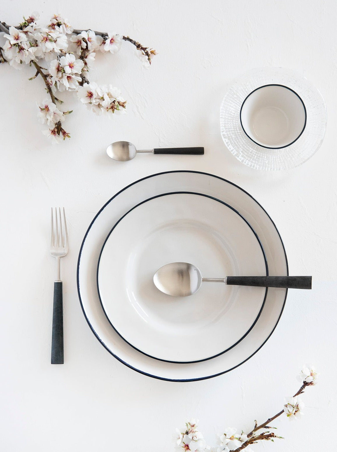 Blue Edge 12-piece dinner set