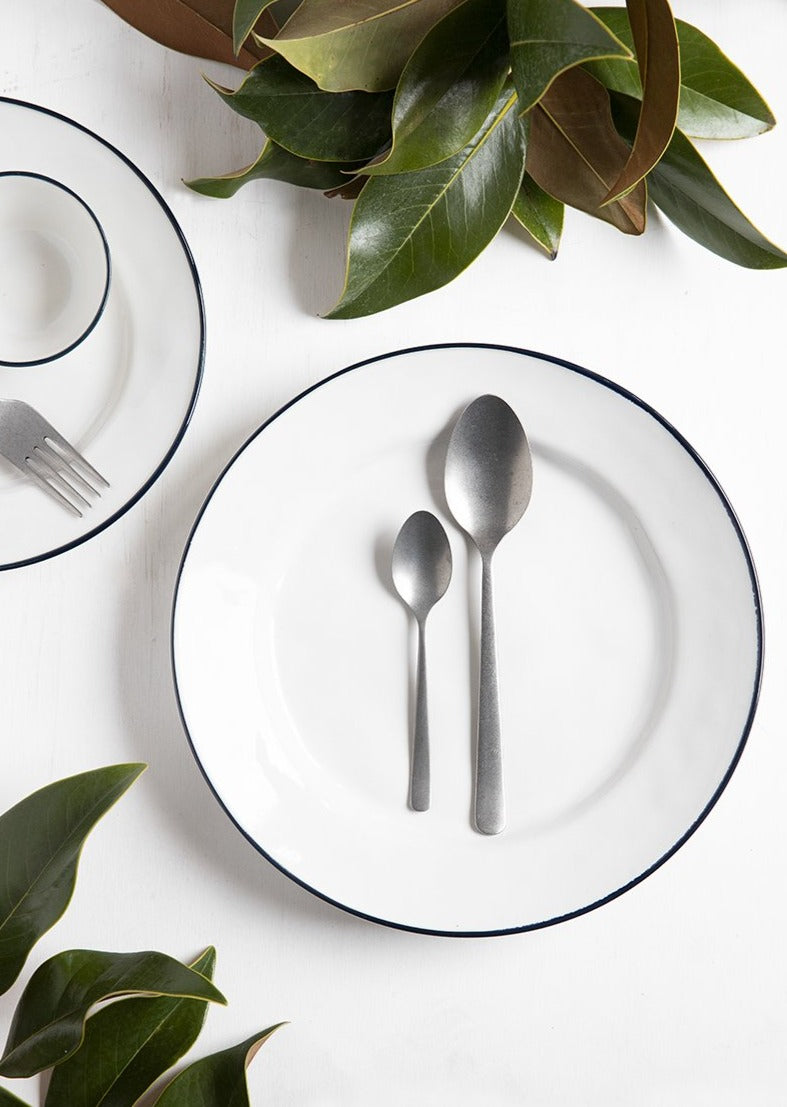 Blue Edge 12-piece dinner set