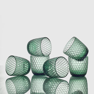 Olivgrünes Textures-Gläser-Set + transparenter Krug
